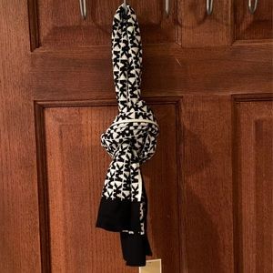Micheal Kors black and white scarf